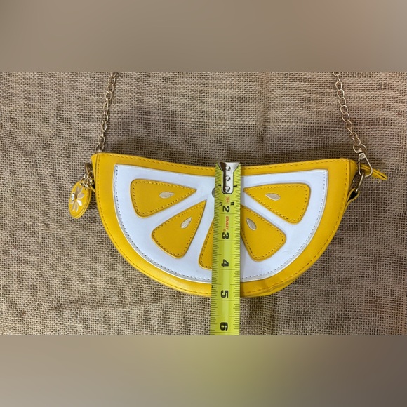 🍋 Women Lemon Slice Shape PU Leather Mini Cross Body Bag Shoulder Chain Bag - Picture 13 of 16